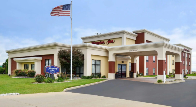 Четырёхместный номер Standard Hampton Inn by Hilton Litchfield