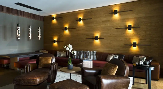 Двухместный полулюкс Deluxe с балконом The Chedi Andermatt