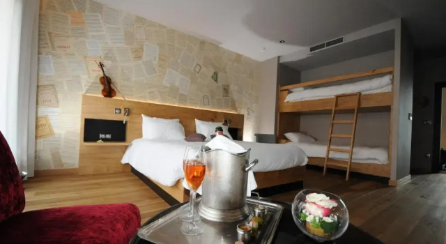 Люкс Logis Hotel Restaurant Au Boeuf Rouge