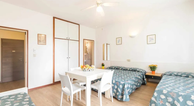 Comfortable Flat 350mt From the sea, Забронировать Апартаменты/квартира Апартаменты Линьяно-Саббьядоро, рядом с Faro Rosso, Апартаменты/квартира