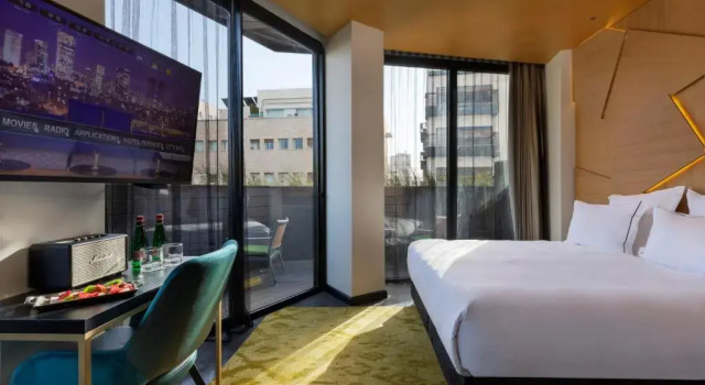 Habitación Estándar con balcón Lighthouse Tel Aviv a member of Brown Hotels
