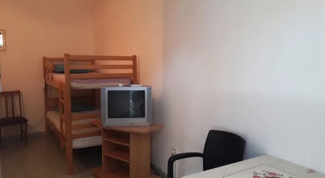 Четырёхместный номер Standard с балконом Guesthouse Sanja
