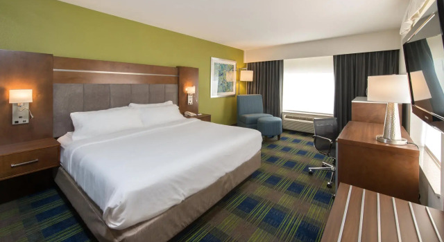 Двухместный номер Standard Holiday Inn Express Hotel & Suites Clifton Park by IHG
