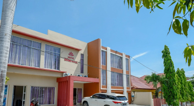 RedDoorz @ Hotel Grand Aulia Majene, Prenota Hotel Hotel a Sulawesi con parcheggio, Parcheggio