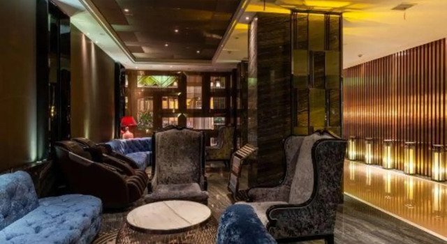 Tianhai Themed Select Hotel (Jiujiang Railway Station Liansheng Happy City and Bahu Lake Scenic Area Branch), Book Hotel Hoteller i Jiujiang med parkering, Parkering