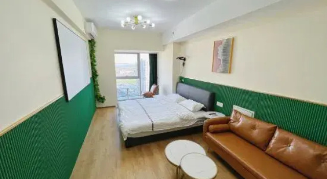 Guanhailu V+ Homestay (Yantai University Wanda Plaza), Забронировать Отель Яньтай Yantai Region