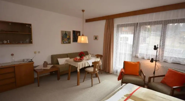 Апартаменты с балконом SOLU Apartments