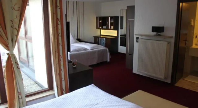 Трёхместный номер Standard Lobinger Parkhotel & Restaurant