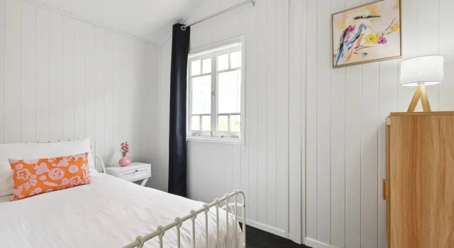 Tranquil 3-bed Family Home With Spacious Backyard