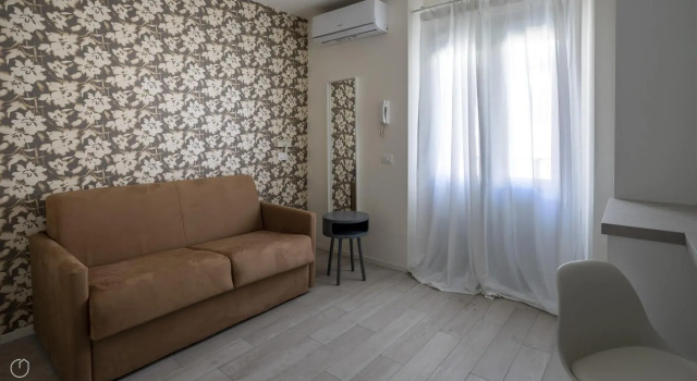 Italianway - The B Village Superior - 41, Забронировать Отель Милан Ломбардия, рядом с Colonne di San Lorenzo