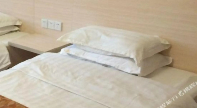 Siji Ruchun Hotel, Rezerwuj Hotel Hotele w Shenzhen z parkingiem, Parking