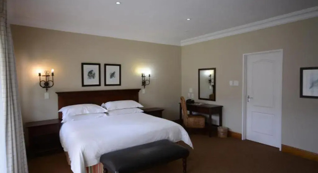 Champagne Castle Hotel