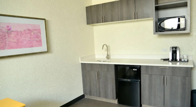 Люкс c 1 комнатой Holiday Inn Portland- I-5 S Wilsonville by IHG