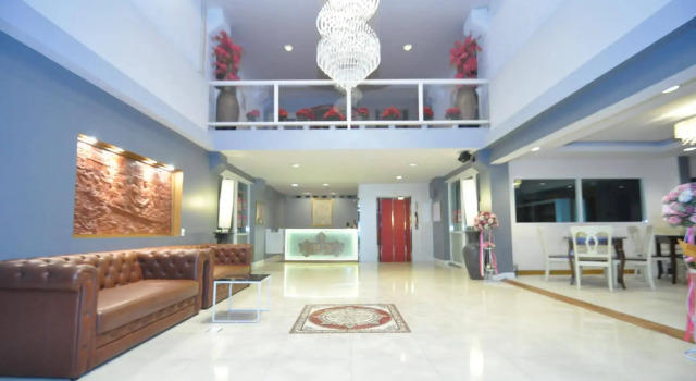 Kriss Residence, Забронировать Отель Отели Лат-Крабанг 4 звезды, рядом с Латкрабанг, 4*