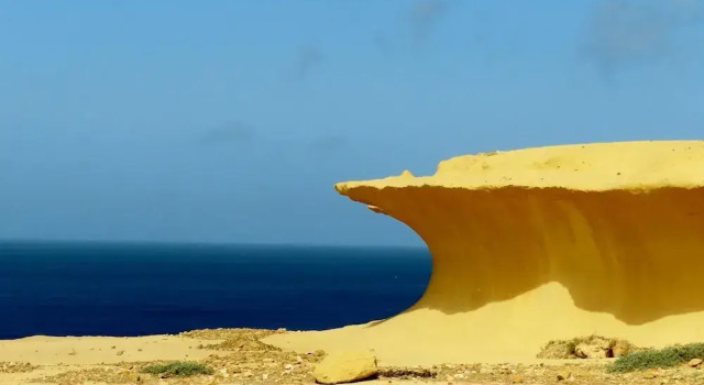 Апартаменты A Holiday Home Duplex in a Gozo Village Square