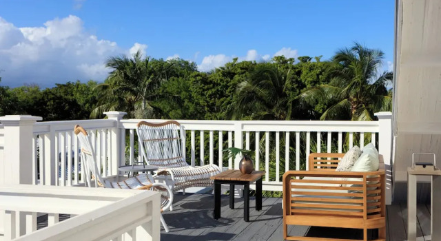 Двухместный люкс Treehouse Winslows Bungalows - Key West Historic Inns