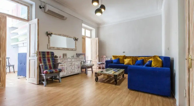 Апартаменты с 4 комнатами Sweet Home at Rustaveli Avenue