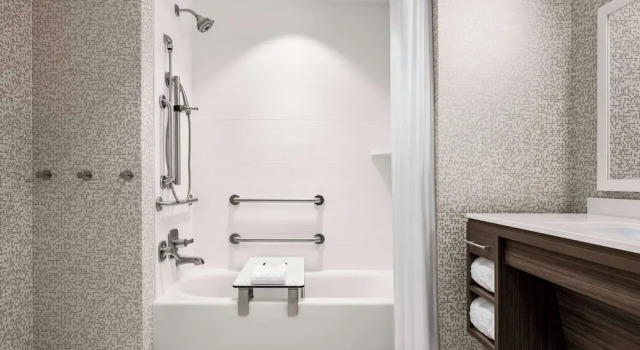 Двухместный люкс Home2 Suites By Hilton Colorado Springs I-25 Central