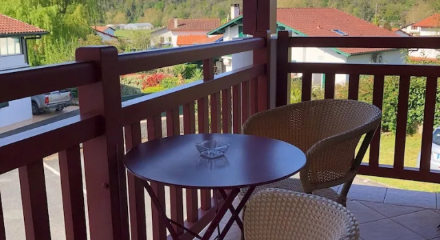 Трёхместный номер Comfort с балконом Hôtel Ursula