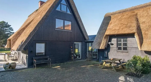 Premium Holiday Home in FanÃ¸ near Sea