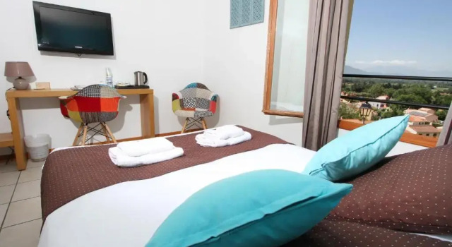 Двухместный номер Standard Logis Hotel Restaurant Le Cara Sol