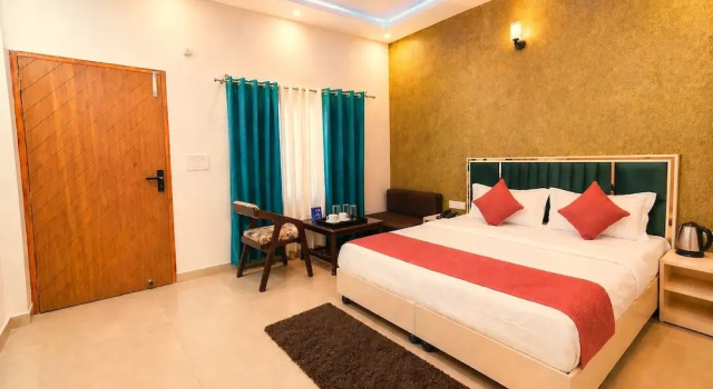Aqua Tree Resort, Rezerwuj Ośrodek wypoczynkowy Hotele w Uttarakhand z basenem, Basen