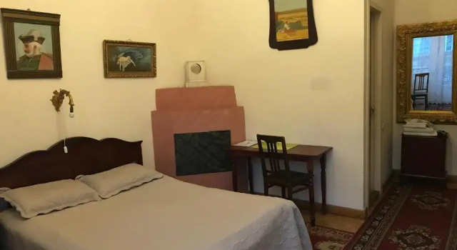 Люкс Gutsa Artists Mini-Hotel