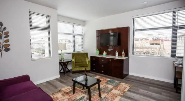 Prime Location - Awesome View -1 bedroom Apartment