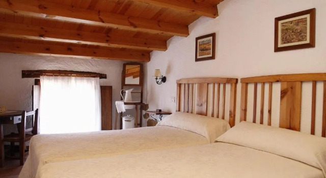 Casa Rural Mas de Sant Pau, Varaa Hotelli Albocasser Castellon Province