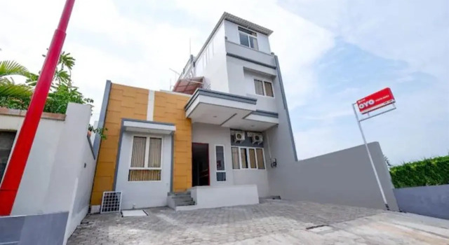 OYO 2133 Pintu Naga