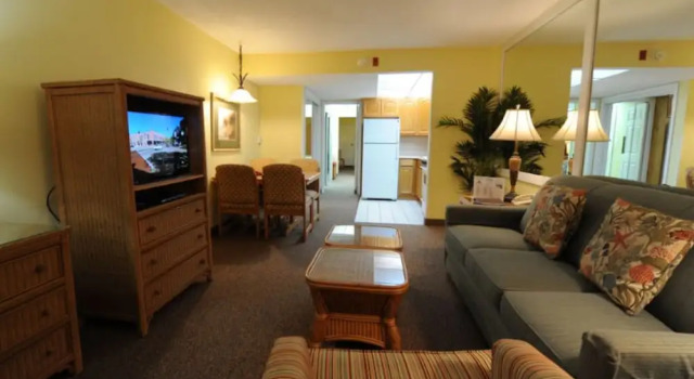 Номер Standard Getaways at Destin Holiday Beach Resort
