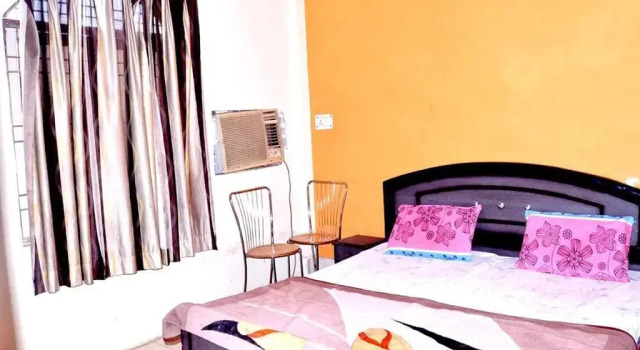 Abhiraj Guest House, Забронировать Гостевой дом Гостевые дома Матхура, Гостевой дом