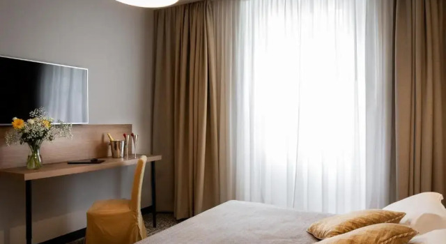 Люкс с видом на город HNN Luxury Suites