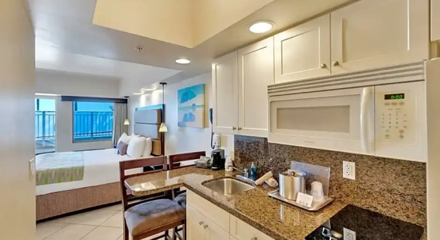 Номер Standard Цокольный этаж с частичным видом на океан Best Western Plus Beach Resort