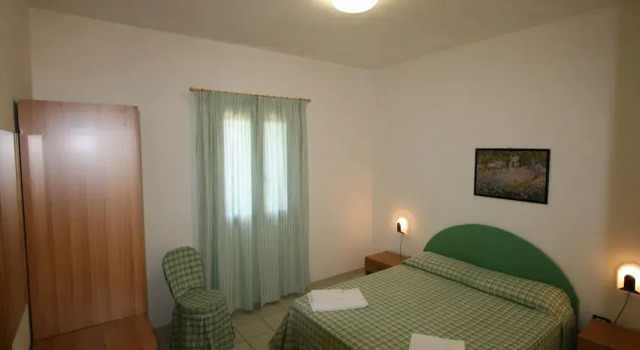 Comfy Apartment with Balcony near Puglia Beach, Book Lejlighed Villanova Ostuni