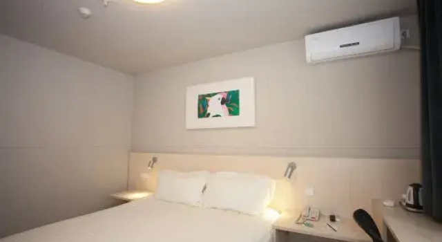 Двухместный номер Standard Jinjiang Inn Foshan Zumiao Qinren Road