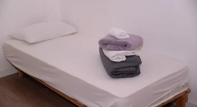 Central Apartment 5 Minutes From Beach, Забронировать Апартаменты/квартира Тель-Авив Тель-Авивский округ, рядом с Independence Hall Museum