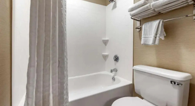 Номер Standard Comfort Inn & Suites Butler