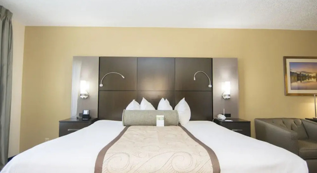 Двухместная Studio Suite Superior Wingate By Wyndham
