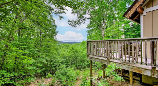 Коттедж Conway Area Chalet w/ Mountain Views & Fire Pit!