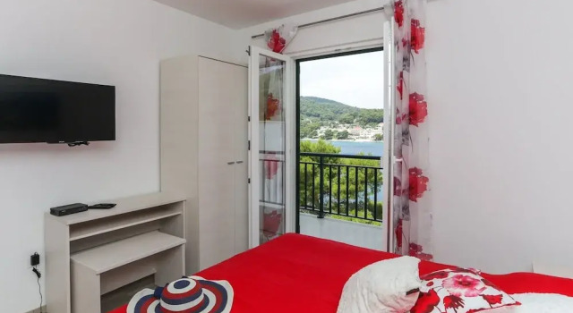 Apartments Posta - Deluxe One-bedroom Apartment With Balcony and Sea View - Apartman 8, Забронировать Апартаменты/квартира Саплунара Остров Мльет, рядом с Пляж Велика Саплунара