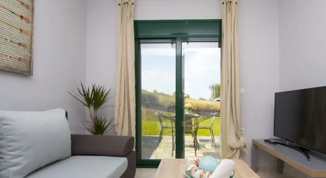 Plagia Shared Pool Maisonette I Hanioti, Book Apartment Hanioti 