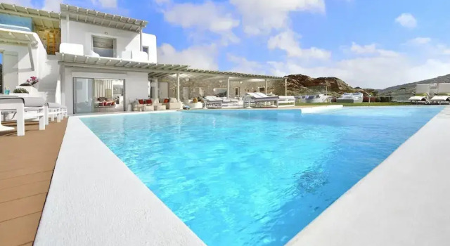 Вилла Coastal Retreat With Wellness