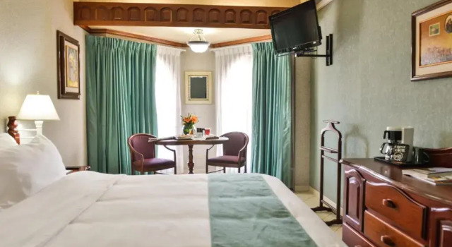 Двухместный номер Standard Hotel Plaza Del Libertador