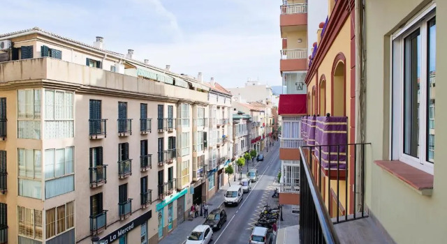 Hello Málaga Flat Victoria, Забронировать Отель Малага - центр Малага, рядом с Музей Кармен Тиссен