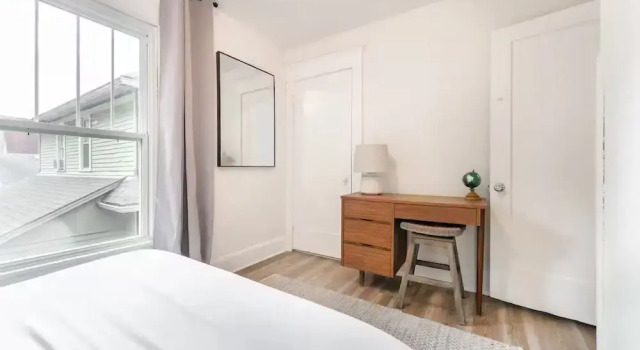 Коттедж Deluxe Cozy 3BR Home in Bates-Hendricks