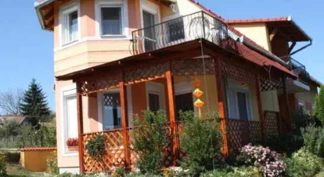 Apartman Mercédesz I, Book Lejlighed Hoteller i Western Transdanubia med parkering, Parkering