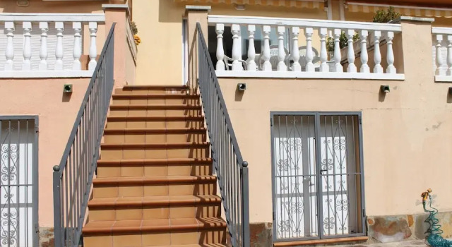 252-casa con Piscina Comunitaria y Garaje, Забронировать Отель Отели Alt Empordà с парковкой, Парковка