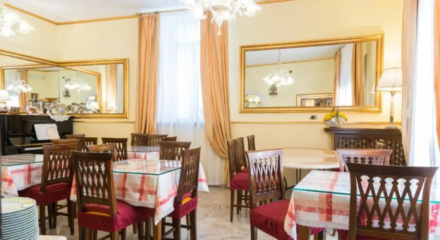 Трёхместный номер Standard Albergo Trento