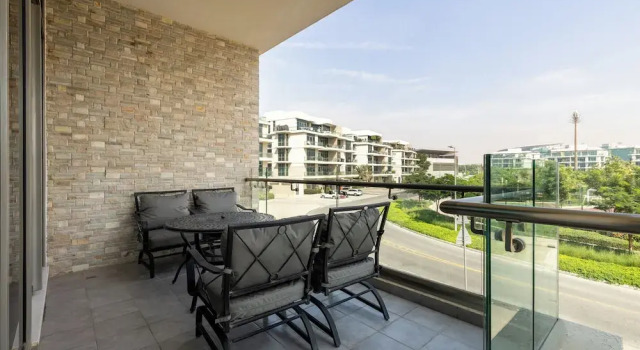 Апартаменты Deluxe Maison Privee - Spacious 3BD Family Home w/ Maid's room in Meydan